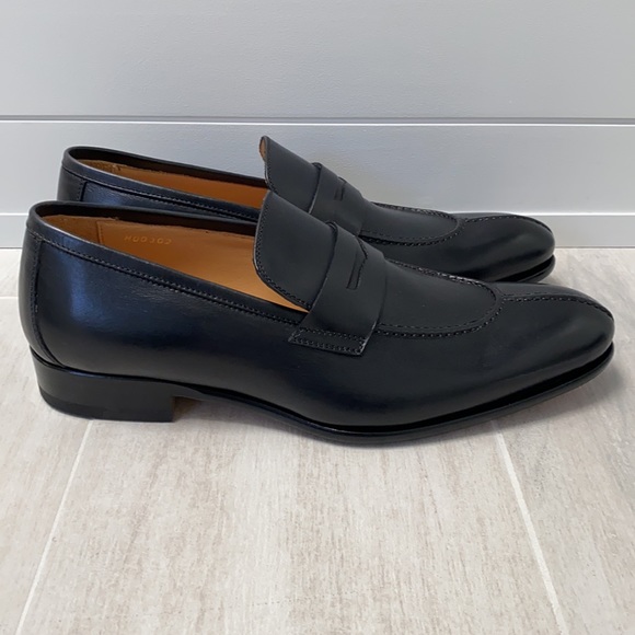 Bruno Magli Black Loafers - Picture 5 of 10